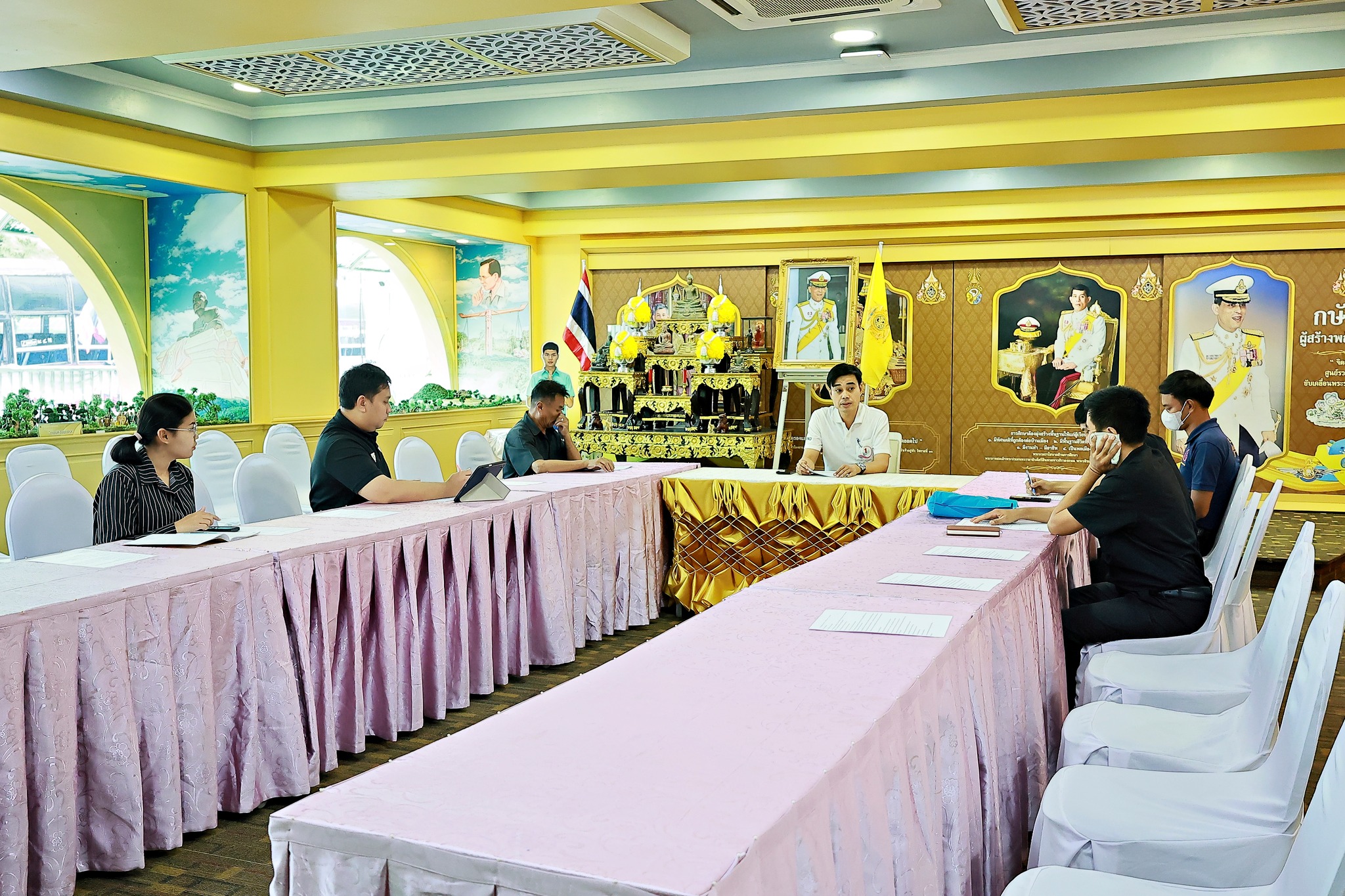 การประชุมครูผู้ช่วยงานอาคารสถานที่