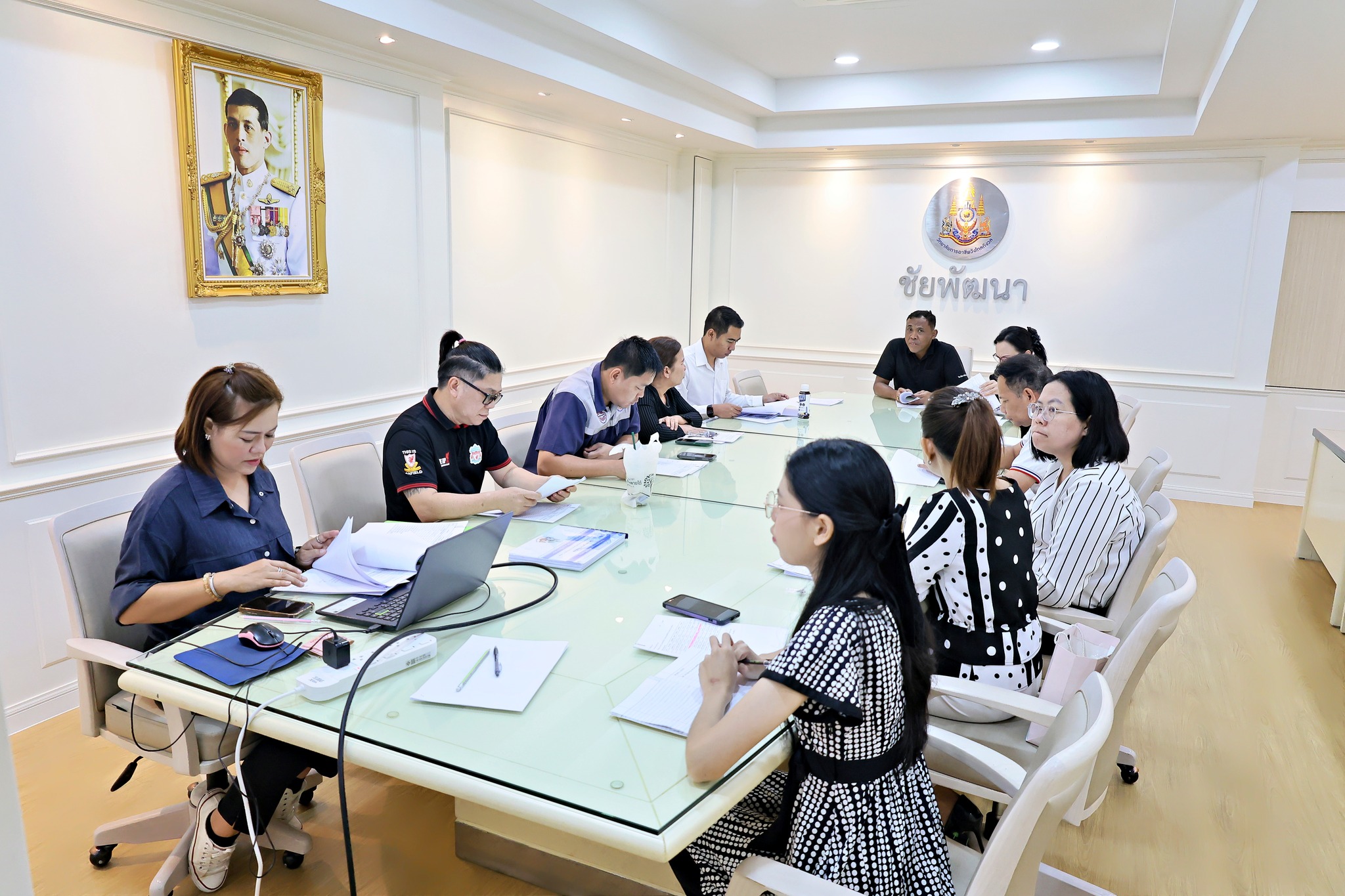 การจัดการประชุมพิจารณาคัดเลือกบริษัทประกันอุบัติเหตุกลุ่มและตรวจสุขภาพนักเรียน นักศึกศึกษา ประจำปีการศึกษา 2569